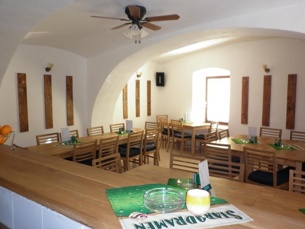U Zamku Apartment Straz nad Nezarkou